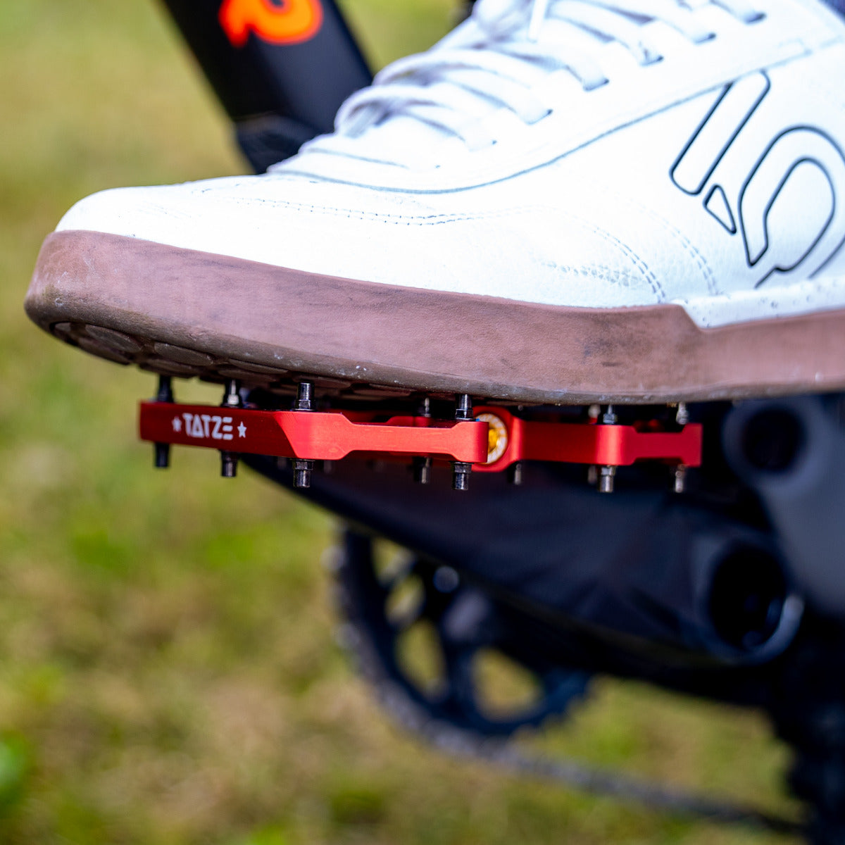 tatze flat pedal Light flat pedal for MTB – LINK TI – TATZE